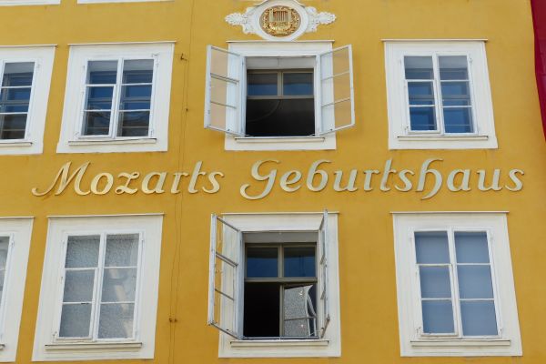 Austrija - Mozartova rodna kuća u Salzburgu